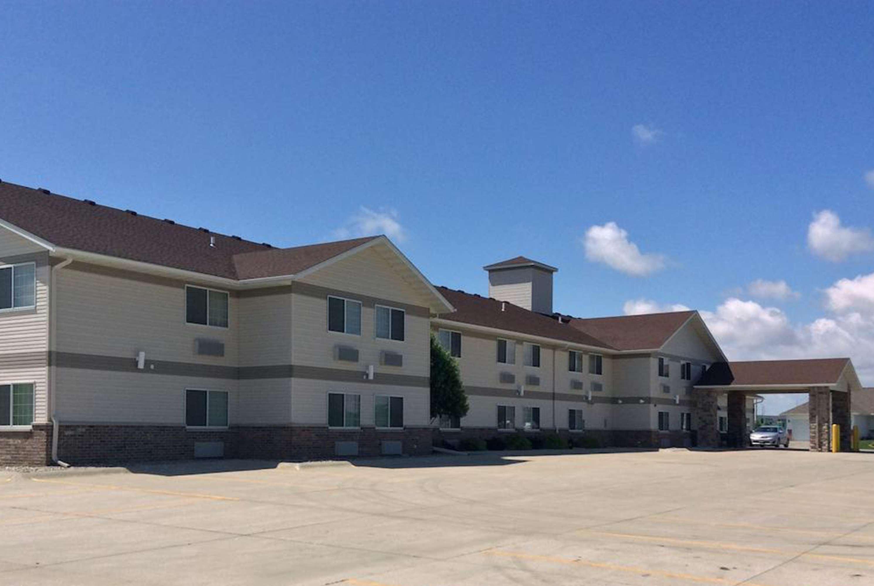 Hotel Baymont By Wyndham Harlan Exterior foto